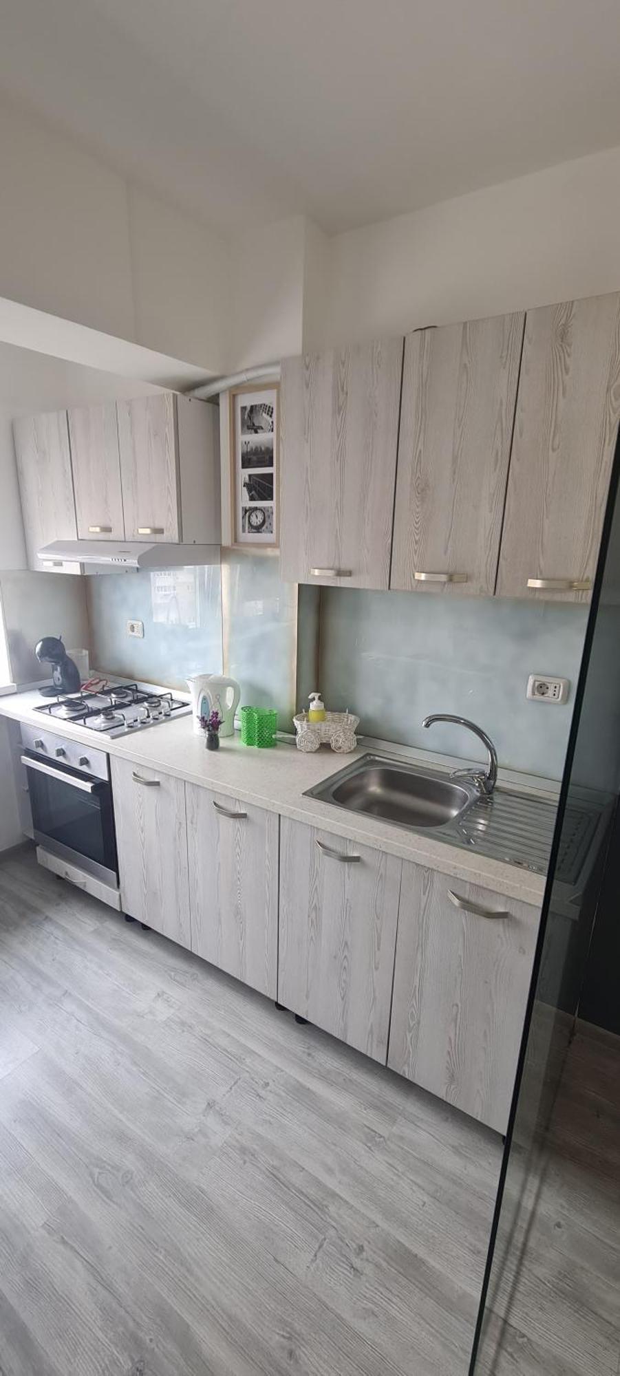Mall Luxury Apartments Бакэу Экстерьер фото