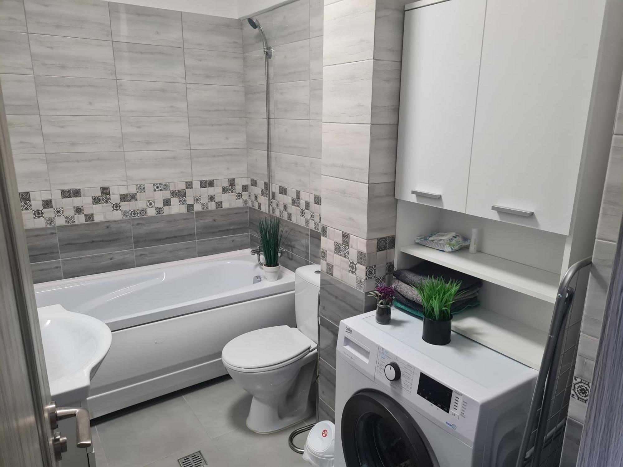 Mall Luxury Apartments Бакэу Экстерьер фото